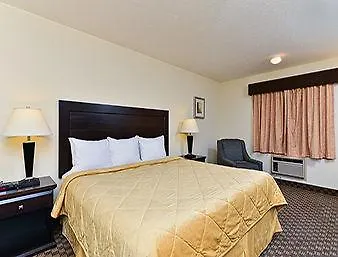 Super 8 By Wyndham Calgary/Airport Hotel