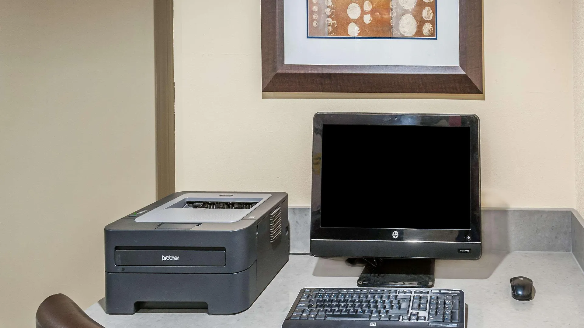 **  Super 8 By Wyndham Calgary/Airport Hotel Canada