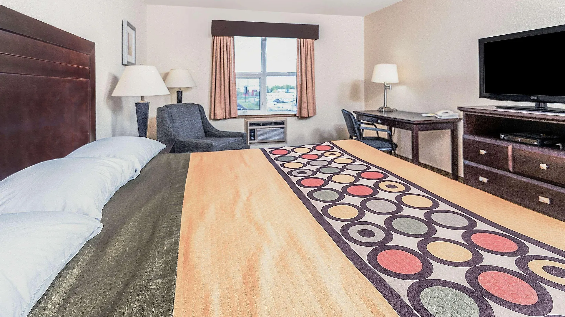Super 8 By Wyndham Calgary/Airport Hotel 2*, Calgary