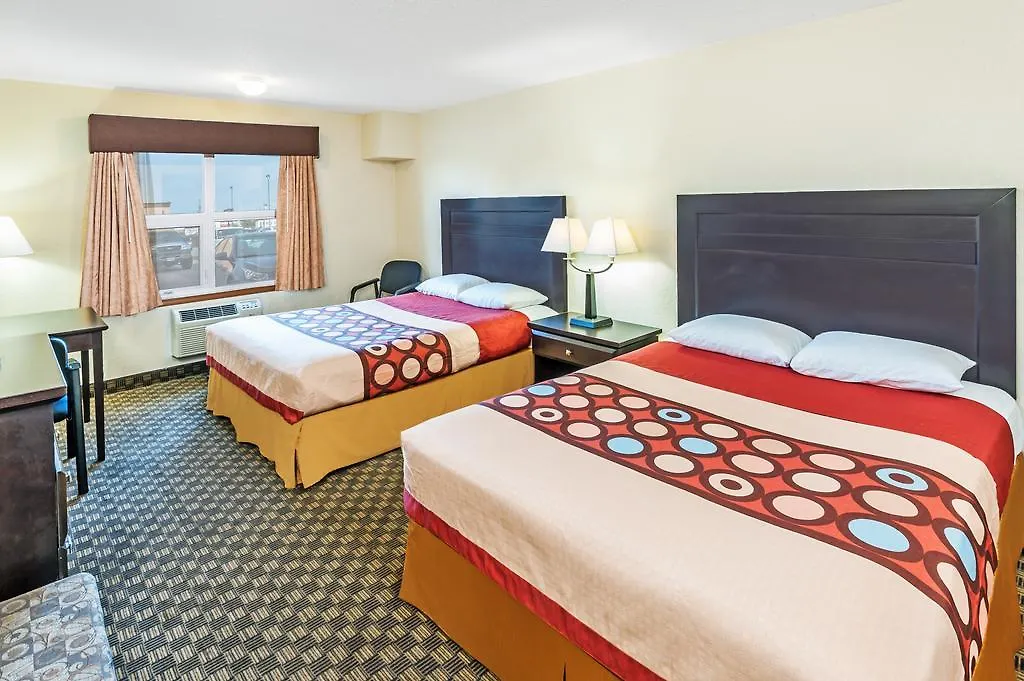 Super 8 By Wyndham Calgary/Airport Hotel 2*, Calgary