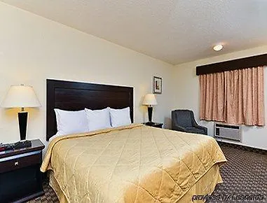 Super 8 By Wyndham Calgary/Airport Hotel Canada