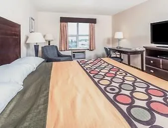 Super 8 By Wyndham Calgary/Airport Hotel