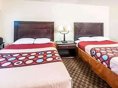 Super 8 By Wyndham Calgary/Airport Hotel Calgary